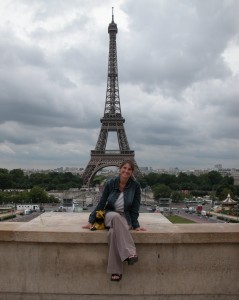 me-in-front-of-the-eiffel-tower-trocadero-paris.jpg