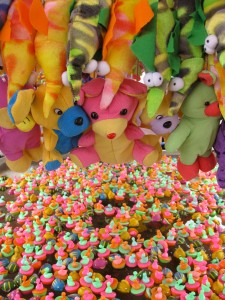 colorful-prizes-del-mar-fair-california