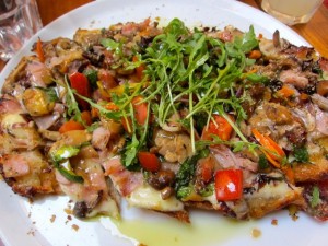 pizza-toast-italy